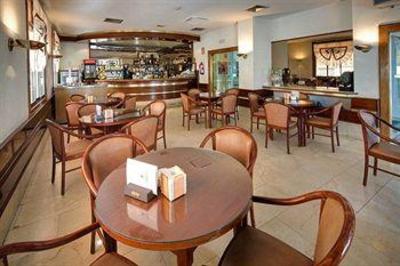 фото отеля Hotel Reina Cristina Teruel