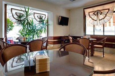 фото отеля Hotel Reina Cristina Teruel