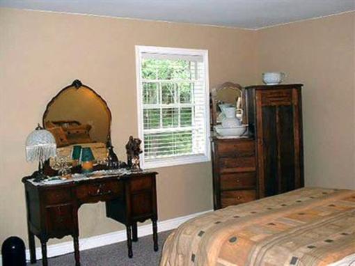 фото отеля Muskoka Moments Housekeeping Cottages