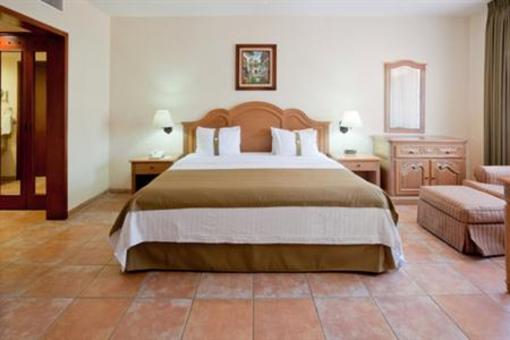 фото отеля Holiday Inn Ciudad del Carmen