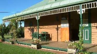 фото отеля Butterfly Farm Bed & Breakfast