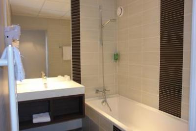 фото отеля Brit Hotel La Fleur de Rhuys