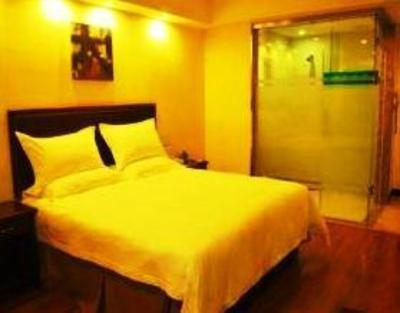 фото отеля GreenTree Inn QingDao Xiangjiang Road Business Hotel