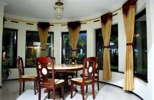 фото отеля Hotel Batu Permai