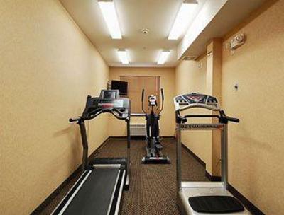 фото отеля Days Inn & Suites- Langley