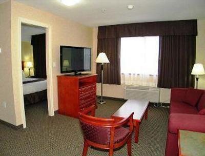 фото отеля Days Inn & Suites- Langley