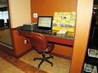 фото отеля Days Inn & Suites- Langley