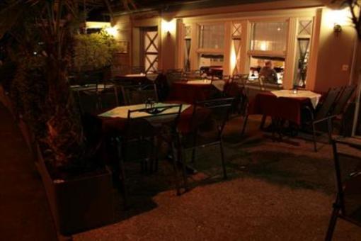 фото отеля Hotel Baeren Lachen