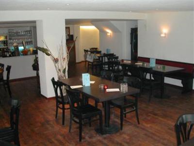 фото отеля Hotel Baeren Lachen