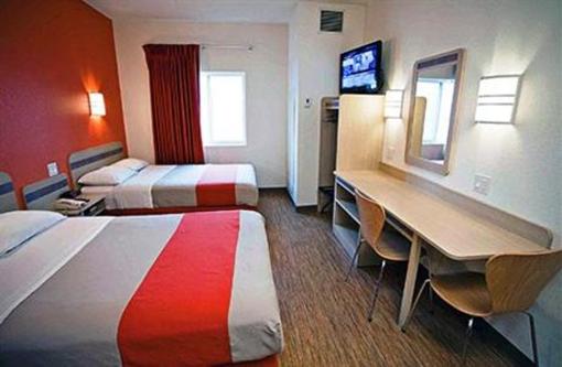 фото отеля Motel 6 Toronto - Mississauga #1910