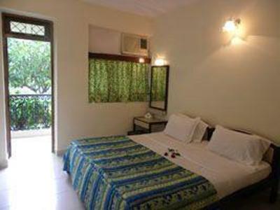 фото отеля Kamat Holiday Homes