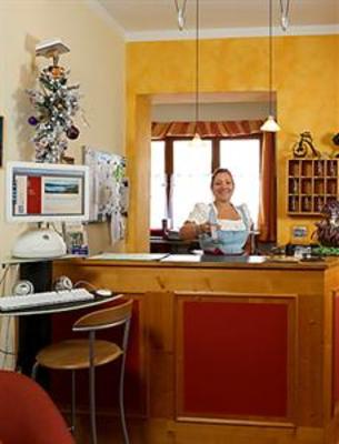 фото отеля Gasthof-Hotel Waltraud