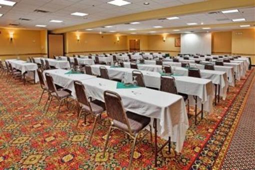 фото отеля Holiday Inn Hotel & Suites Springfield - I-44