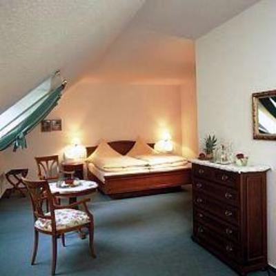фото отеля Hotel Zur Post Odenthal