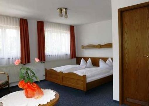 фото отеля Gasthof Adler Ochsenhausen