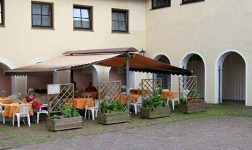 фото отеля Gasthof Adler Ochsenhausen
