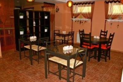 фото отеля Vivat Hotel