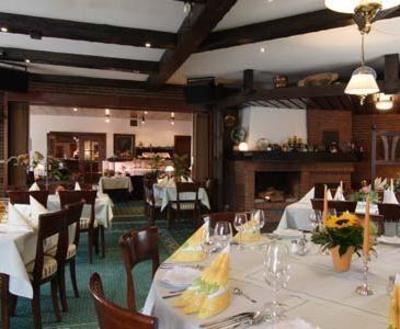 фото отеля Hotel And Restaurant Konig Stuben Bispingen