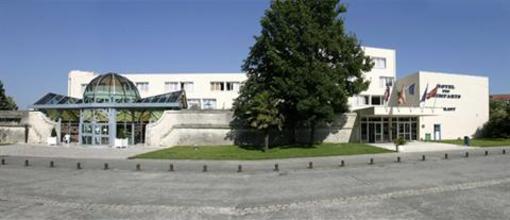 фото отеля Hotel Des Remparts Rochefort (France)