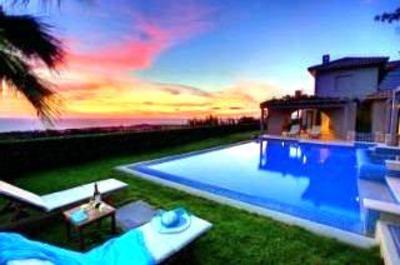 фото отеля Dias Rock Villas Leivathos