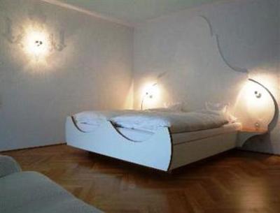 фото отеля Hotelmaerchen Garni