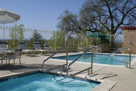 фото отеля Hilton Garden Inn Redding