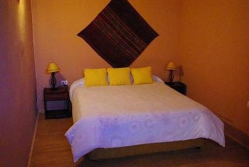 фото отеля Hostal Nuevo Amanecer