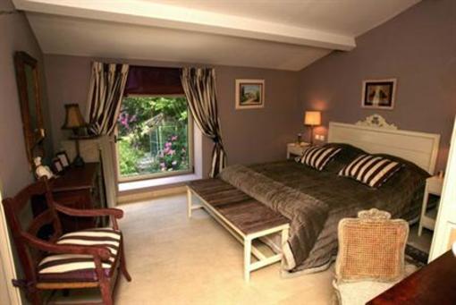 фото отеля Domaine De Mejean Guest House Alleins