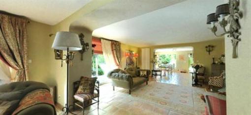 фото отеля Domaine De Mejean Guest House Alleins