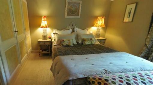 фото отеля Domaine De Mejean Guest House Alleins