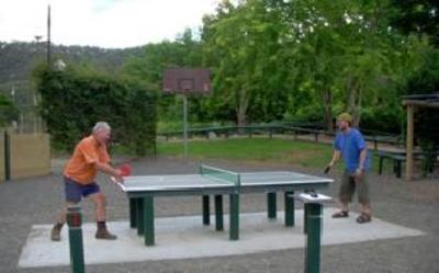 фото отеля Mount Beauty Holiday Centre & Caravan Park Accommodation