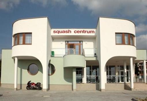 фото отеля Penzion Squash Centrum Vysluni