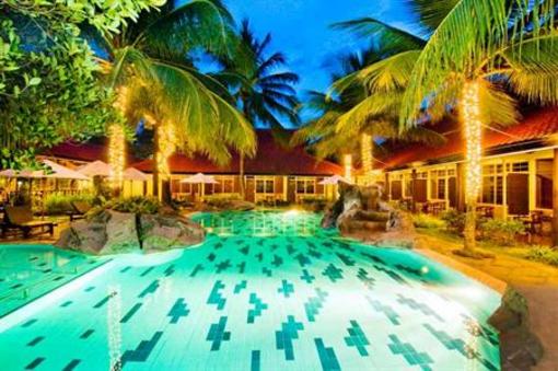 фото отеля Puri Indah Beach Hotel