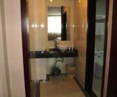 фото отеля Green Tree Inn Changshu Aotelaisi Business Hotel