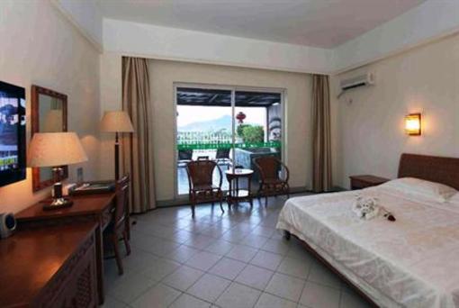 фото отеля Sanya Yiyang Nantian Hotspring Resort Hotel