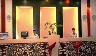 фото отеля Golden Pond Hot Spring Hotel Kunming Ankang Road