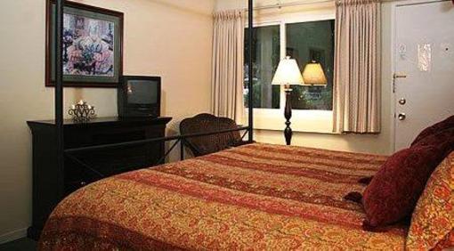 фото отеля Meadowlark Inn