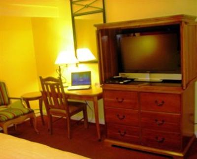 фото отеля Vagabond Inn Hemet