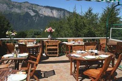 фото отеля Hotel La Croix De Savoie Les Carroz d'Araches