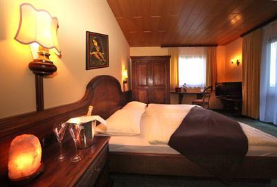 фото отеля Der Hahnbaum Boutique Hotel St. Johann im Pongau