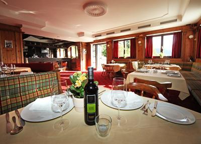 фото отеля Der Hahnbaum Boutique Hotel St. Johann im Pongau