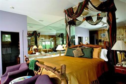 фото отеля The Manor on Golden Pond Hotel Holderness