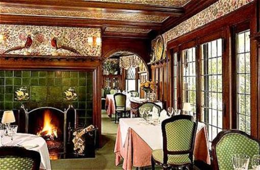 фото отеля The Manor on Golden Pond Hotel Holderness