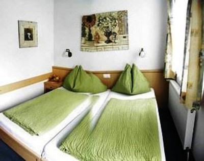 фото отеля Themenpension Haus Sanz