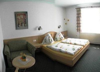 фото отеля Themenpension Haus Sanz