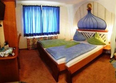 фото отеля Themenpension Haus Sanz