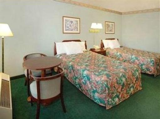 фото отеля Magnuson Hotel Elberton