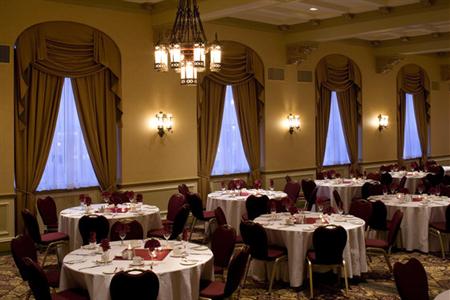 фото отеля Delta Bessborough