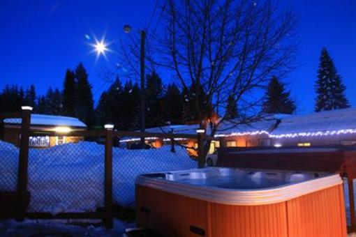 фото отеля Rossland Motel