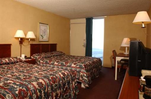 фото отеля The Brainerd Hotel